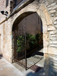 Porte immeuble de la Terrasse des Climats